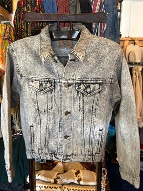 Vintage Washed Jean Jacket Cropped - Light Gray washed